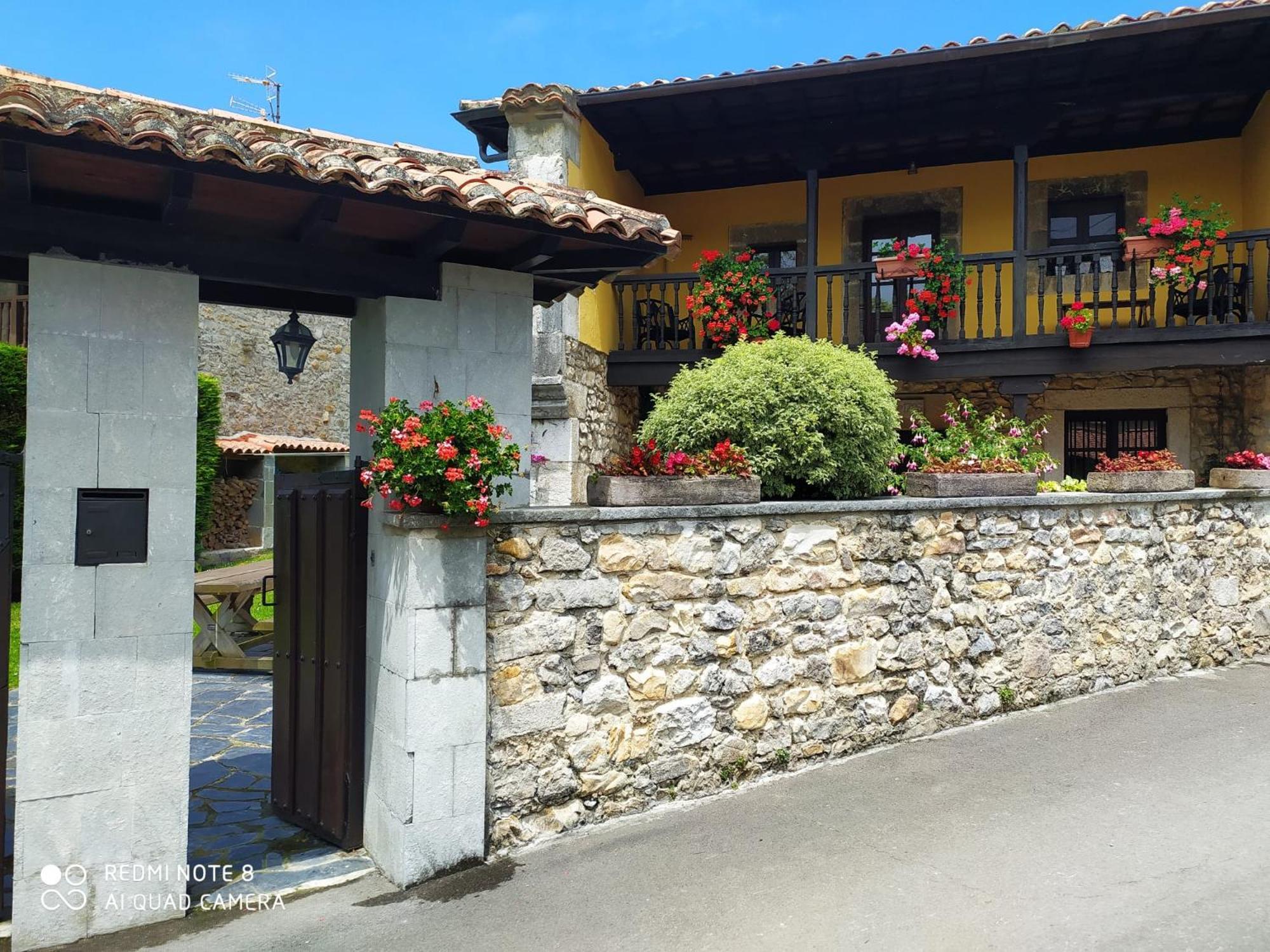 Gran Pedroso De Llanes Villa Exteriör bild